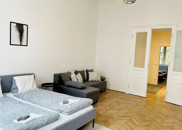 דירה City-center-apartment Hip Area, Big & New
