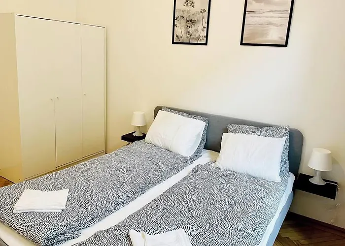 City-center-apartment Hip Area, Big & New
